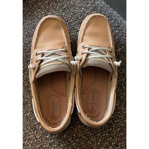 Sperry Topsider boat shoes.